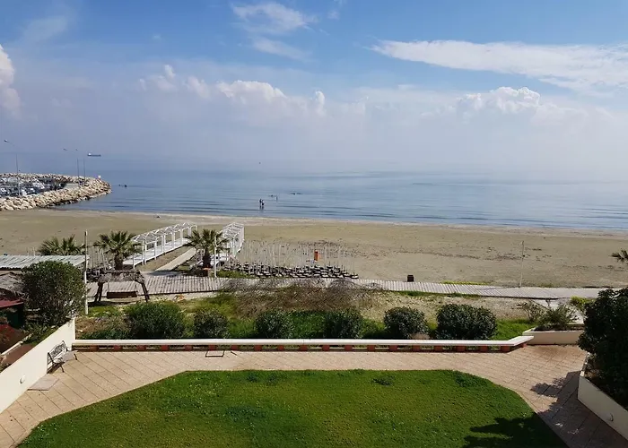 Haig's Dream Flat On The Larnaca