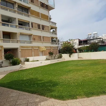 Haig's Dream Flat On The Larnaca