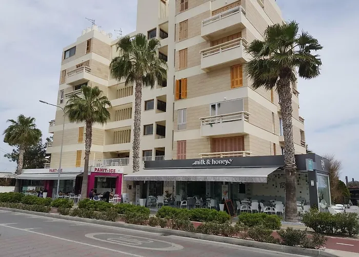 Haig's Dream Flat On The Апартаменты Ларнака