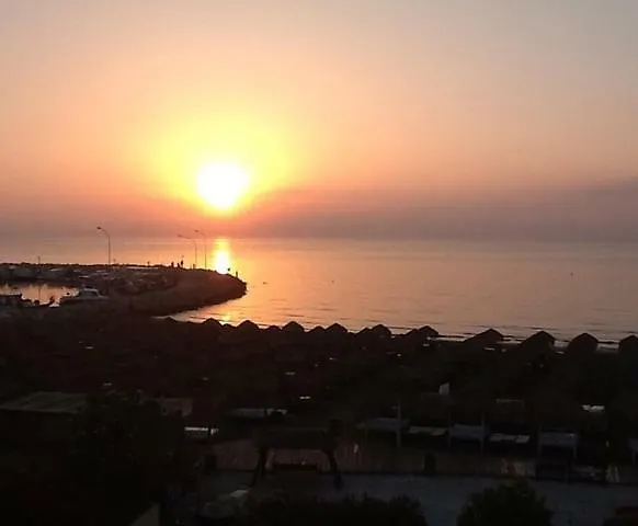 Haig's Dream Flat On The Апартаменты Ларнака